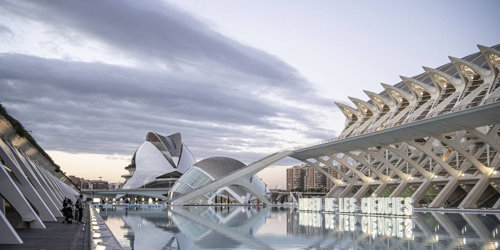 Strike in Valencia's City of Arts and Sciences for the long weekend in December