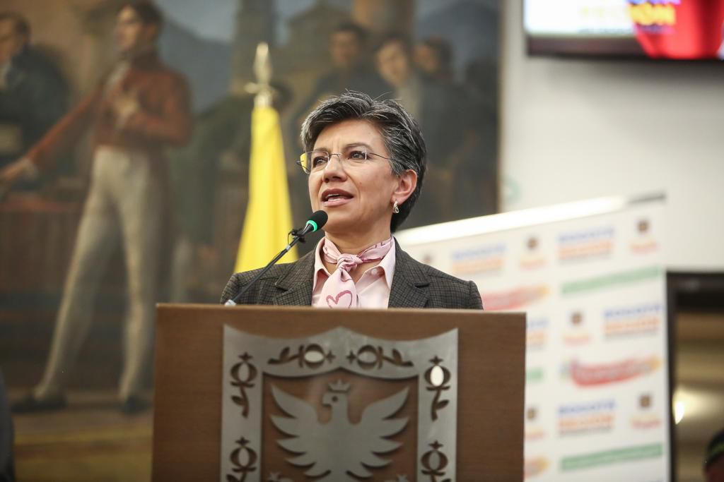 Mayor Claudia Lopez attended the Bogotá Council to defend the link between the city and the metropolitan area.